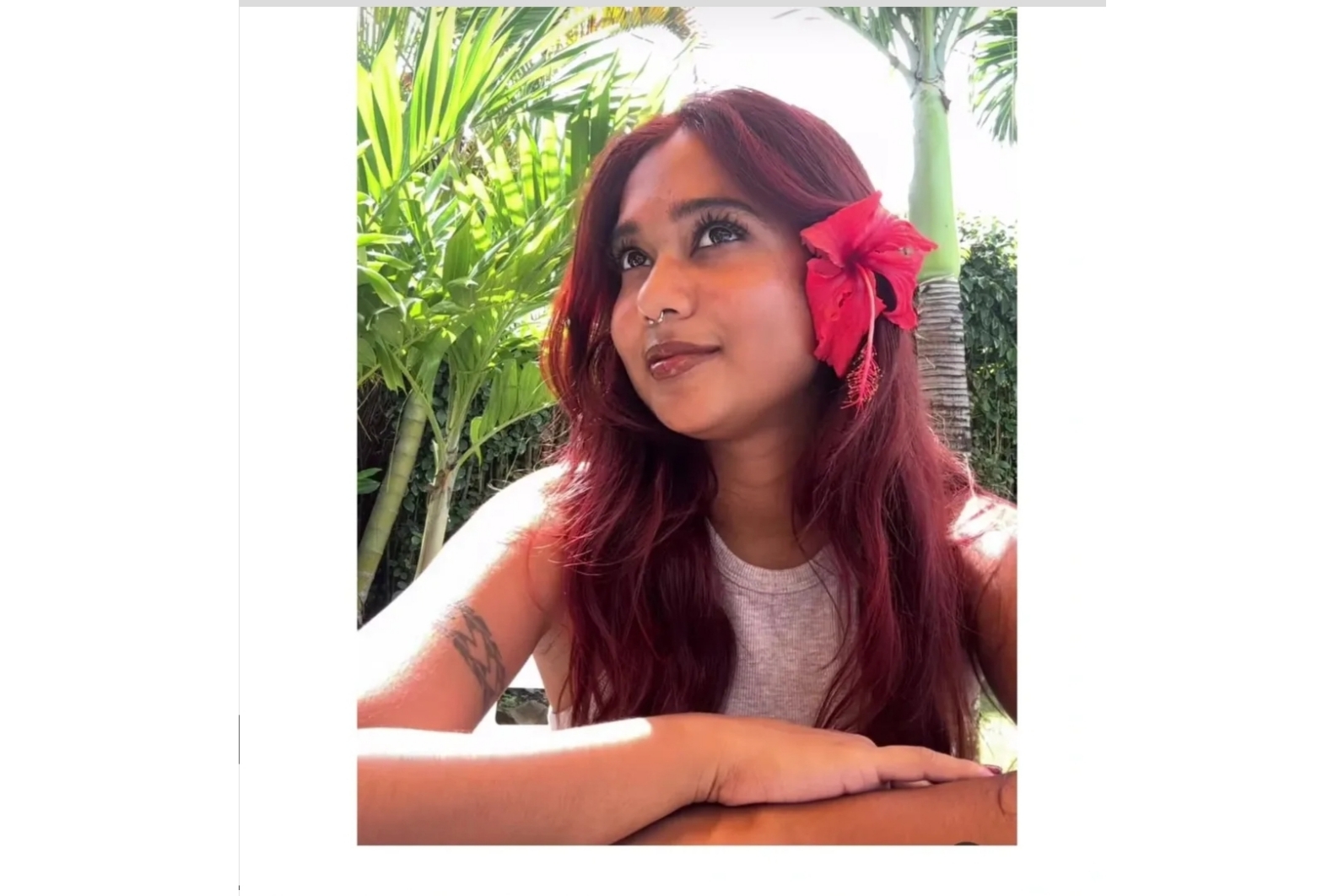 Pretty Desi Mia Z masturbates outdoors on a hike